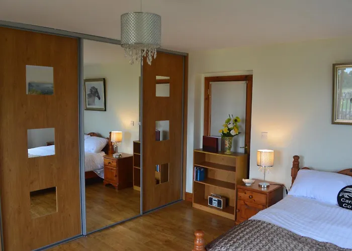 Carrick Cove Self Contained Accomodation With Private Decking